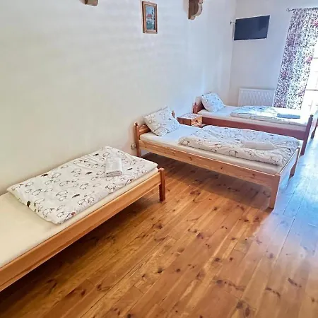 게스트하우스 Cicha Woda